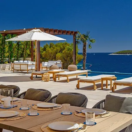 Luxury Hvar Deluxe Palace 1 With Heated Pool, Gym And Sauna