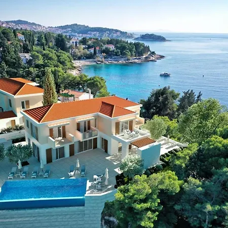 빌라 Luxury Hvar Deluxe Palace 1 With Heated Pool, Gym And Sauna *