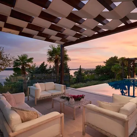 Villa Luxury Hvar Deluxe Palace 1 With Heated Pool, Gym And Sauna *